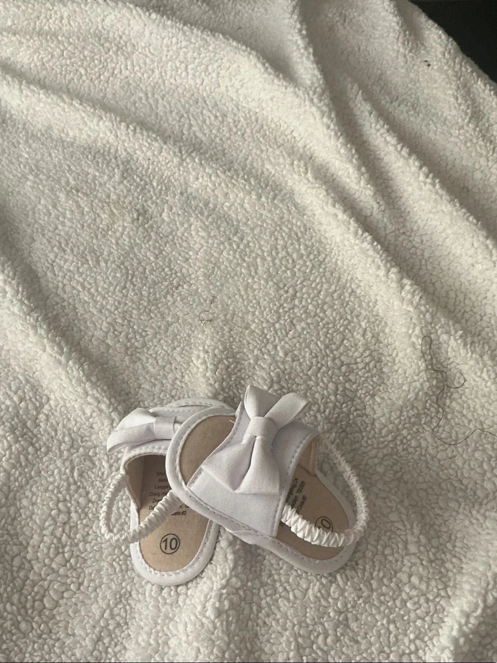 GAP White Baby Bow Mary Jane Shoes